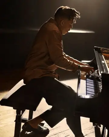 爱彼：用音乐诠释时间的魅力，开启高级腕表新篇章  第2张