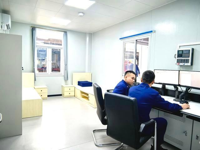 北京南站小型消防站启用，日均到发旅客约 35 万人次，消防安全有保障  第3张