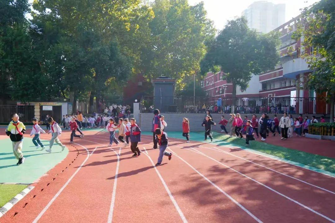 翠华路小学长大校区开展消防应急演练，师生沉着应对  第7张