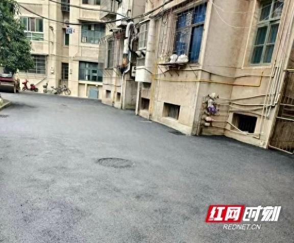 老旧小区大变身！衡山原岳峰电瓷厂家属院改造，让居民生活更美好