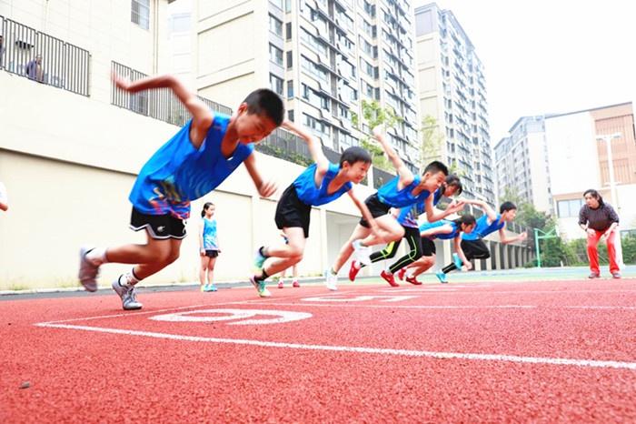 合肥这所小学每天一节体育课，特色体育社团助力，孩子们有福了  第2张