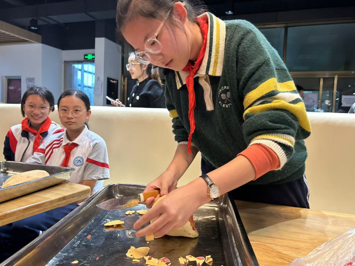 金秋校园刮起秋收风，孩子们都收获了啥？  第6张