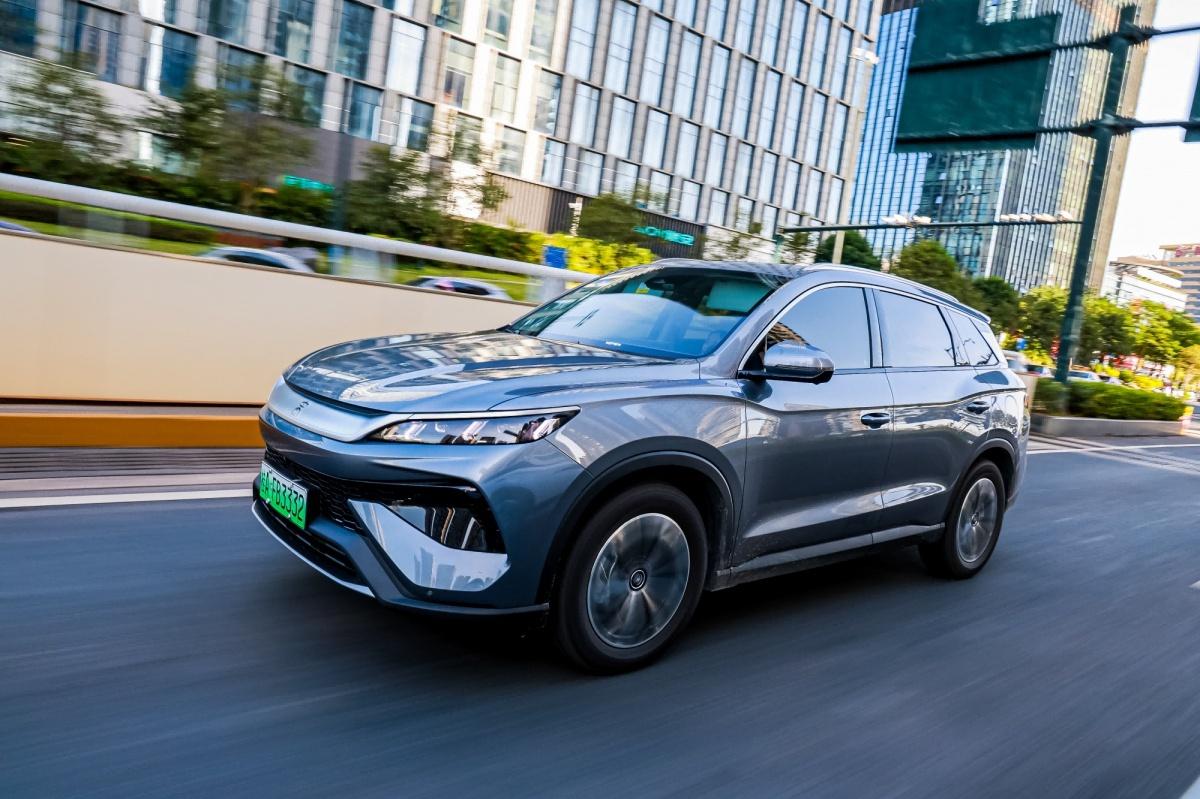 第二代宋 Pro DM-i 上市，1400km 超长续航，亏电油耗低至 3.79L，你还在等什么？  第2张