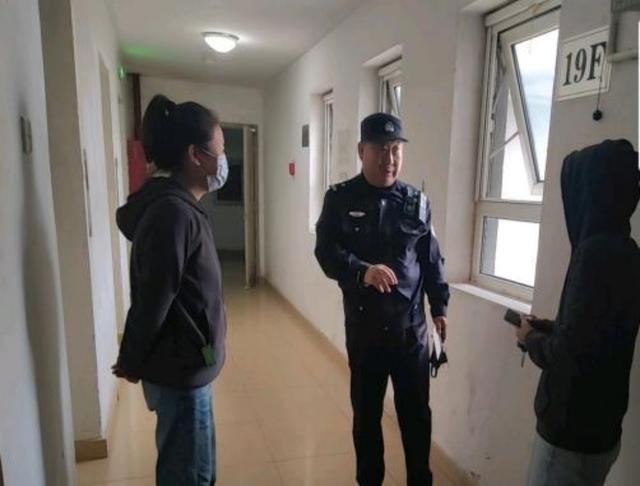 邻里纠纷陷入僵局，社区书记如何化解？  第3张