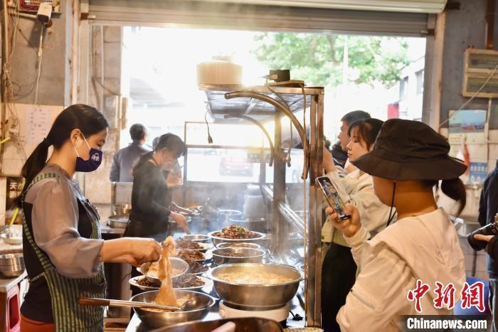 2024 梧州美食之旅：探寻地道美食，感受文化底蕴  第3张