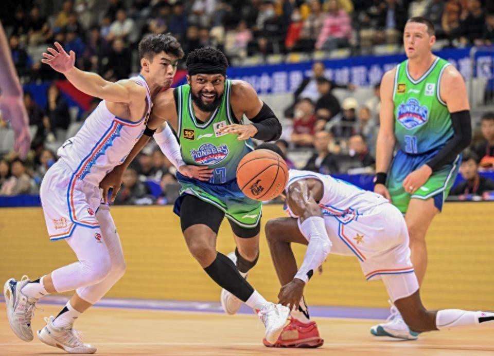 CBA 常规赛第六轮:天津先行者队 115 比 109 战胜福建晋江文旅队,精彩瞬间不容错过 第1张 CBA 常规赛第六轮:天津先行者队 115 比 109 战胜福建晋江文旅队,精彩瞬间不容错过 第1张