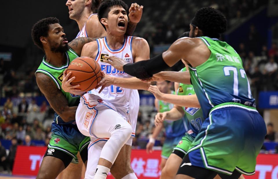 CBA 常规赛第六轮:天津先行者队 115 比 109 战胜福建晋江文旅队,精彩瞬间不容错过 第5张 CBA 常规赛第六轮:天津先行者队 115 比 109 战胜福建晋江文旅队,精彩瞬间不容错过 第5张