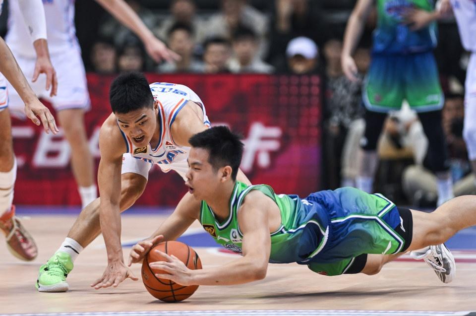 CBA 常规赛第六轮:天津先行者队 115 比 109 战胜福建晋江文旅队,精彩瞬间不容错过 第8张 CBA 常规赛第六轮:天津先行者队 115 比 109 战胜福建晋江文旅队,精彩瞬间不容错过 第8张