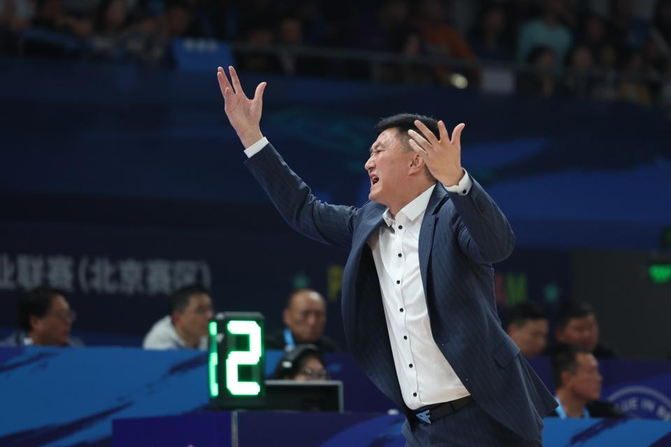 CBA 常规赛第六轮：北京北汽队 105 比 101 战胜广东东阳光队，精彩对决  第7张