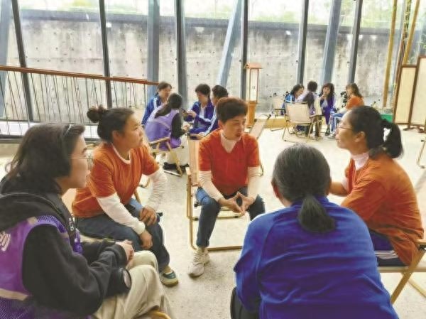惊！家门口工作室助力居家妇女，纤源坊7年成领航团  第1张