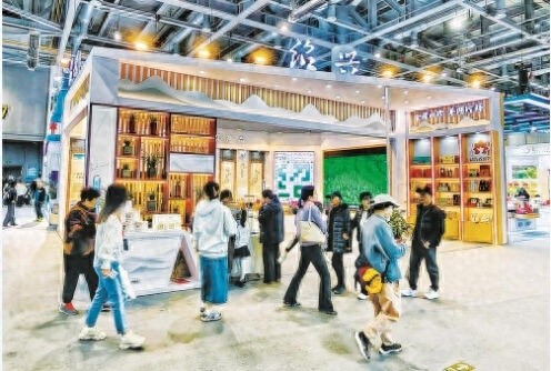 惊！市民直奔农博会绍兴展位下15斤香肠大单，为何？  第1张