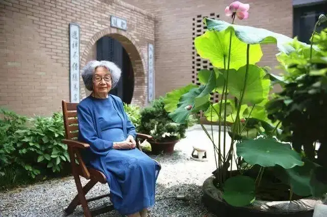 痛心！百岁叶嘉莹先生逝世，诗词之光照彻一生  第1张