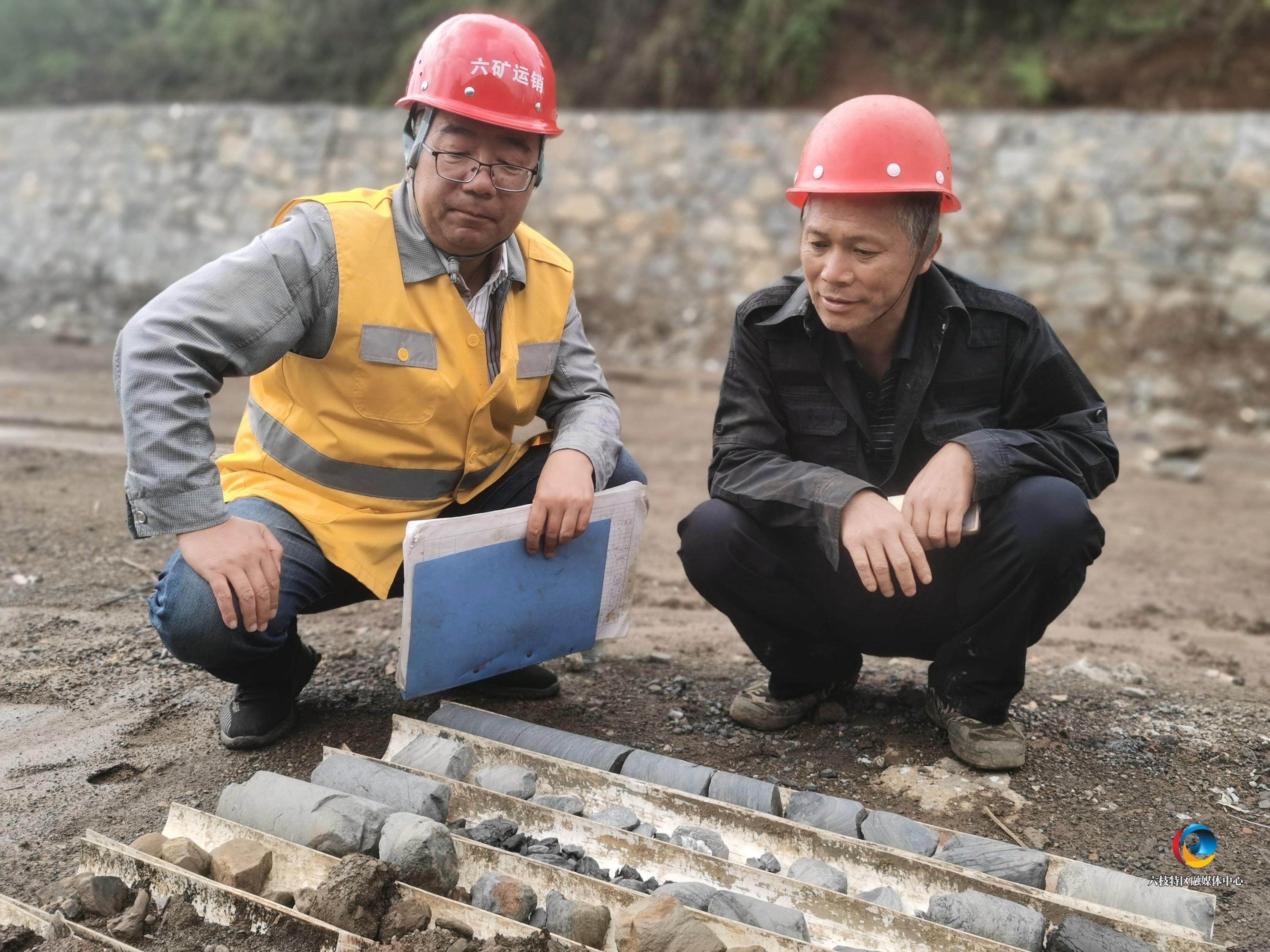 30多年尽职尽责！矿二代付翔勇当移山者，要改变240万吨矸石山命运  第2张