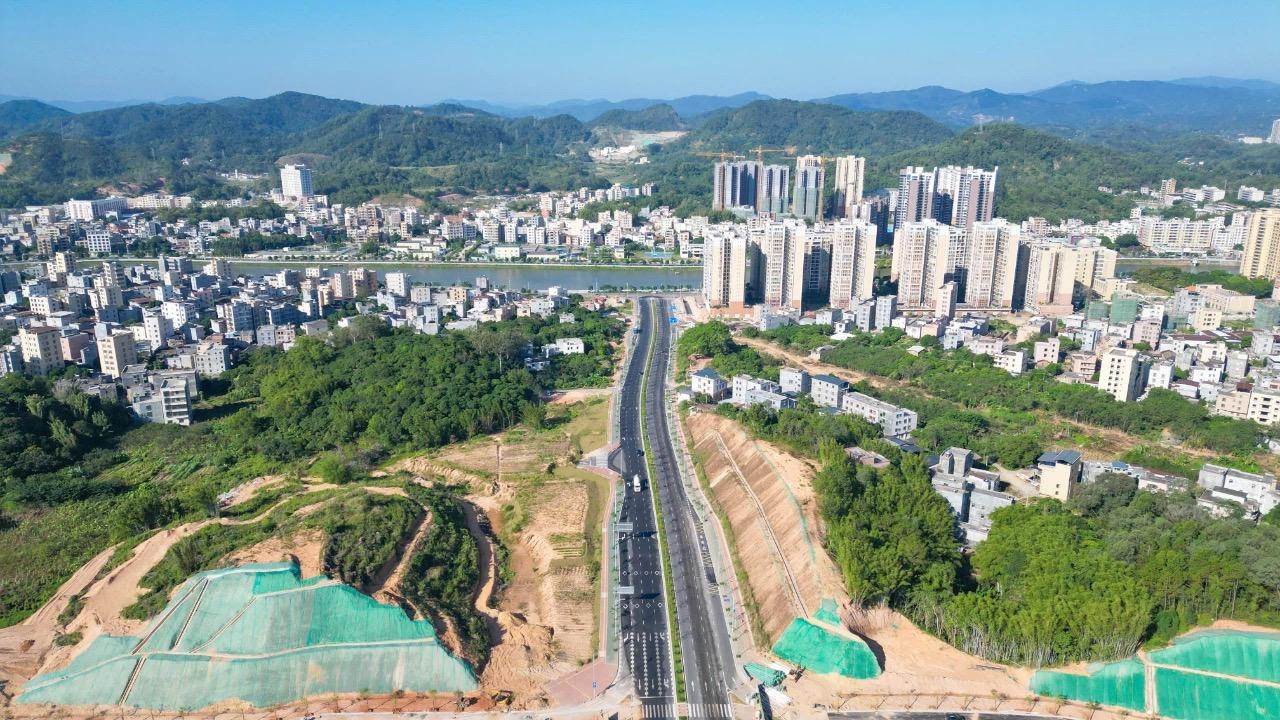 惊！信宜市玉都新区道路建设：三纵六横如何带动区域经济？  第4张