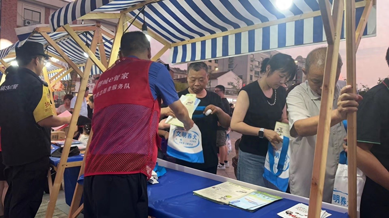 惊！海宁市长安镇执法人员组团摆摊，居然是为了这个  第1张