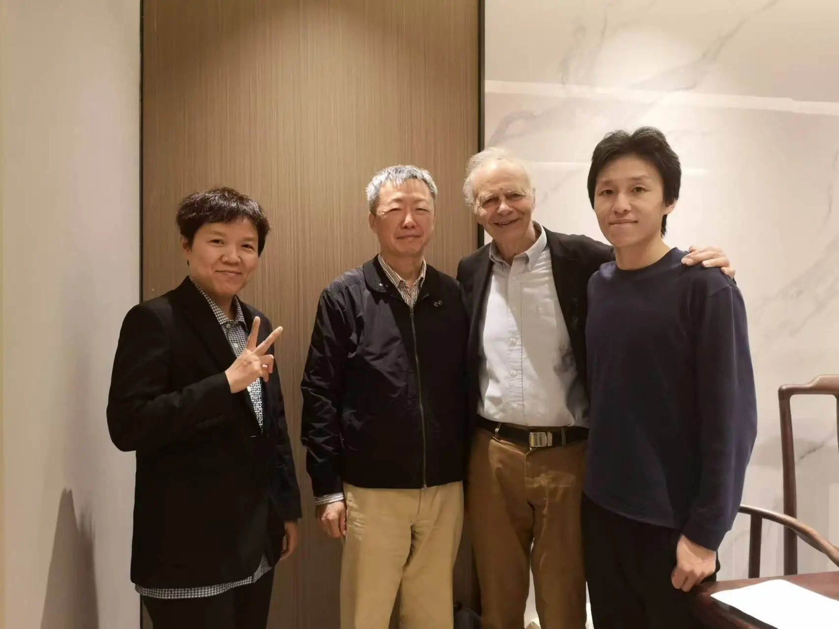 彼得·辛格：从哲学家到运动发起人，他如何改变世界？