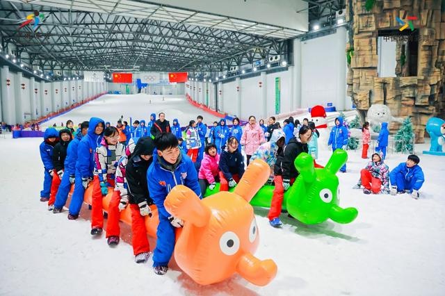 惊！张家界慈利县冰雪世界迎省百万人上冰活动，现场嗨翻天  第3张