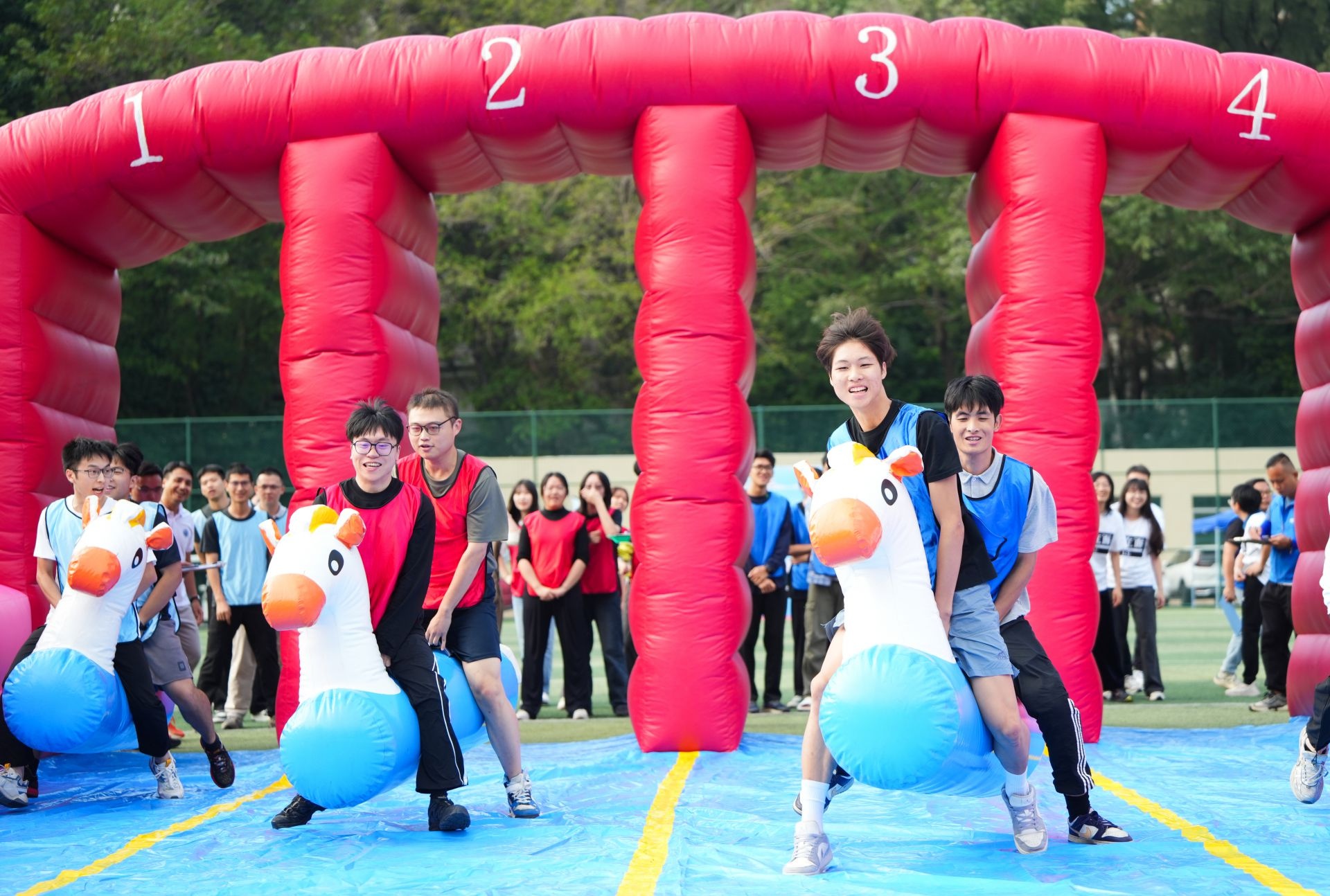 惊！深圳大学趣味运动会，160人跨国同台竞技是何体验？  第2张