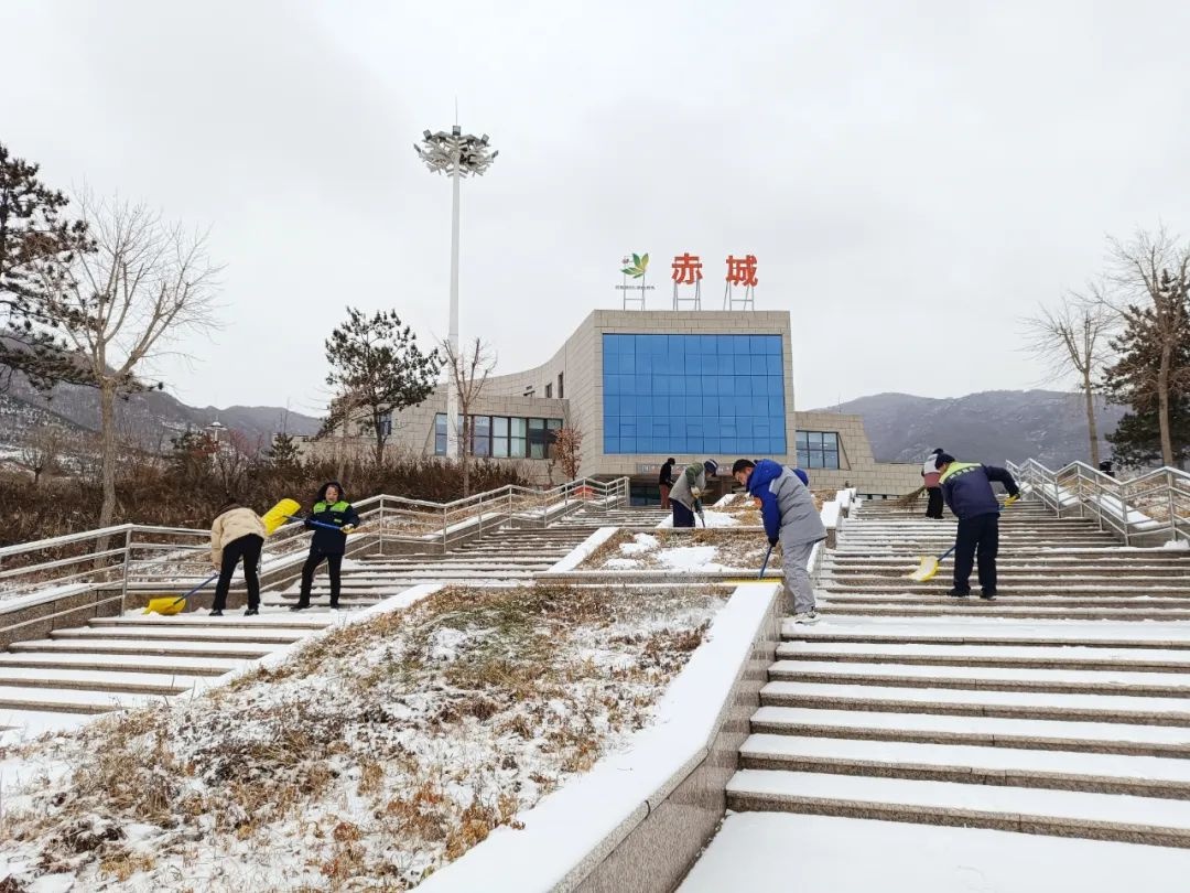 张家口降雪，高速服务区如何保障司乘安全？燕赵驿行这样做  第3张