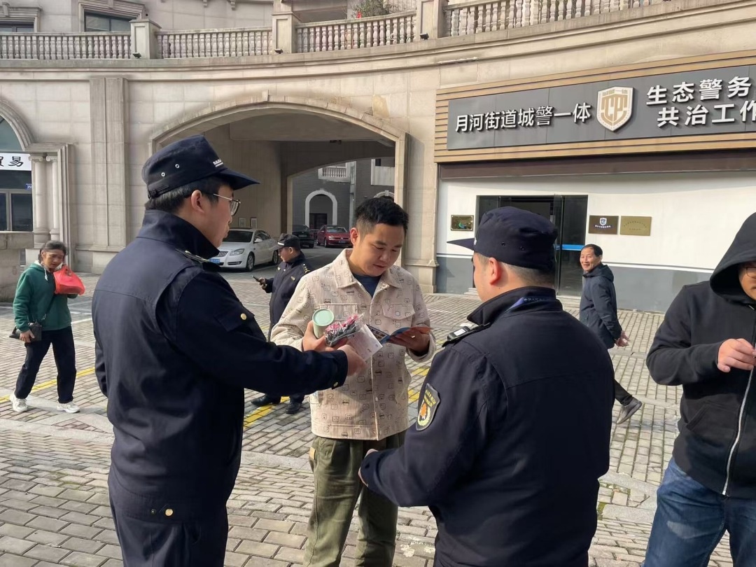 惊！湖州吴兴综合执法局行动，新开商铺遭遇联合检查？  第2张