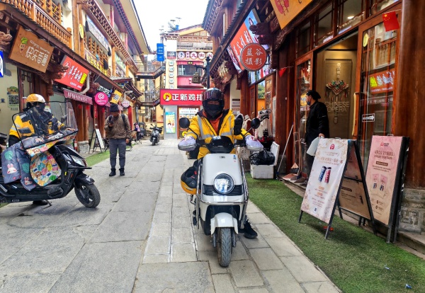 惊！丽香铁路开通一年迪庆大变样，这些数据藏玄机  第4张