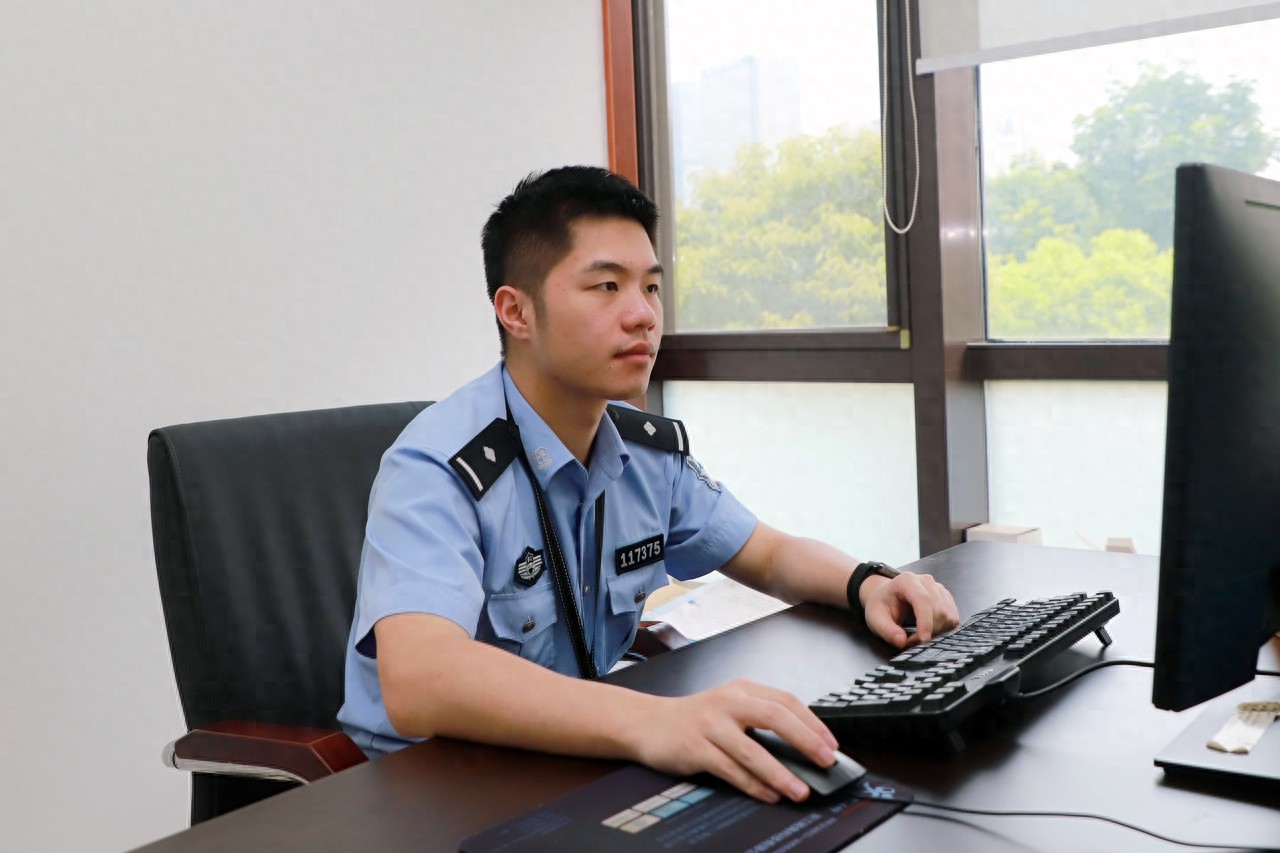95后民警毛来杰迅速进步的秘诀竟然是这个？