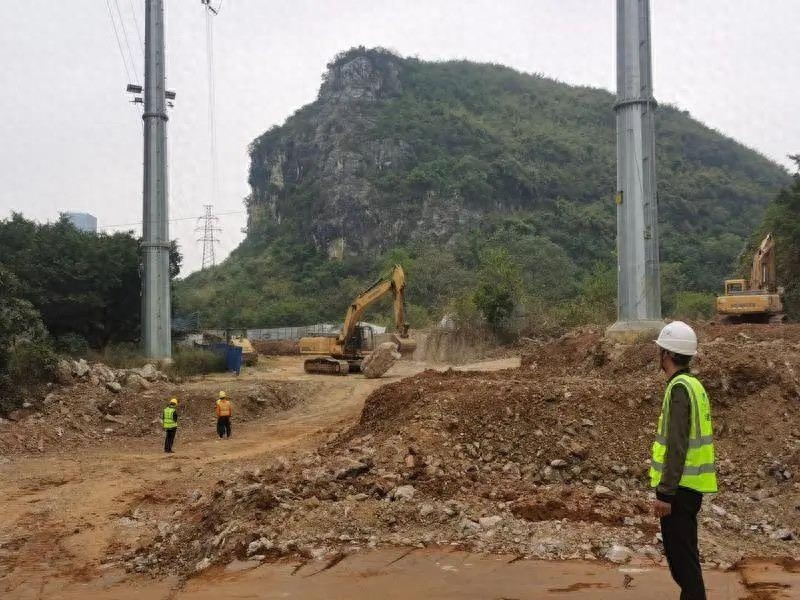 惊！城中区建发磐龙府北侧道路复工，3个月将畅通？