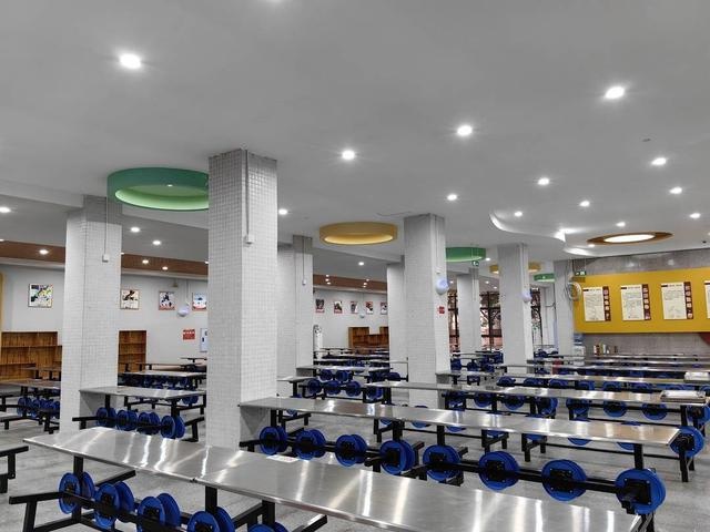 内江十小食堂大改造：学生午餐不再愁，家长工作更安心  第2张