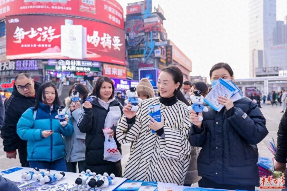 全民反恐日：长沙街头惊现实战演练，你准备好了吗？  第1张