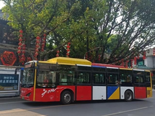 广州公交新规引热议：市民建议未被采纳，背后原因竟是……