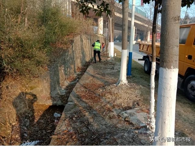 冬季公路养护大揭秘：7750米路面灌缝，1920平方米病害修复，桥梁监管全面升级  第3张