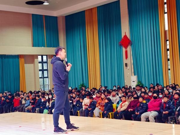 2024年合肥建平实验小学冠军进校园：张琳分享成功秘诀，激励学生勇敢追梦  第4张