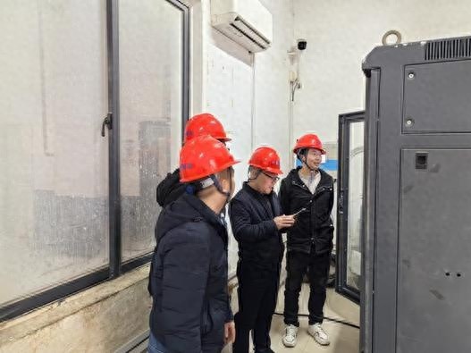 贵阳市如何通过多级联动和培训，实现大气污染治理的突破性进展？  第1张