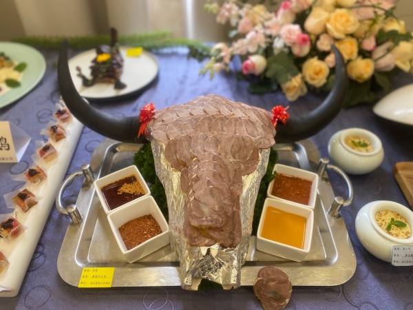 2024昆明春城餐饮名菜评选：色香味俱全，匠心独运的美食盛宴  第4张