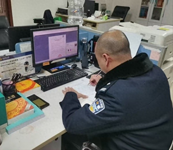 从攀枝花到德阳，14年禁毒神兵梁耀如何屡破大案？揭秘他的赤诚与智慧  第1张