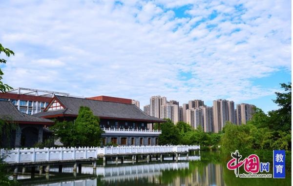 从默默无闻到特等奖得主，刘学美如何用智慧与热情诠释教育真谛？  第3张