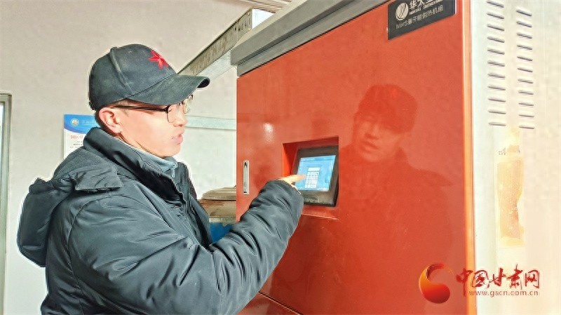 兰州野生动物园如何让动物们温暖过冬？揭秘大功率空调、暖风炮等保暖措施