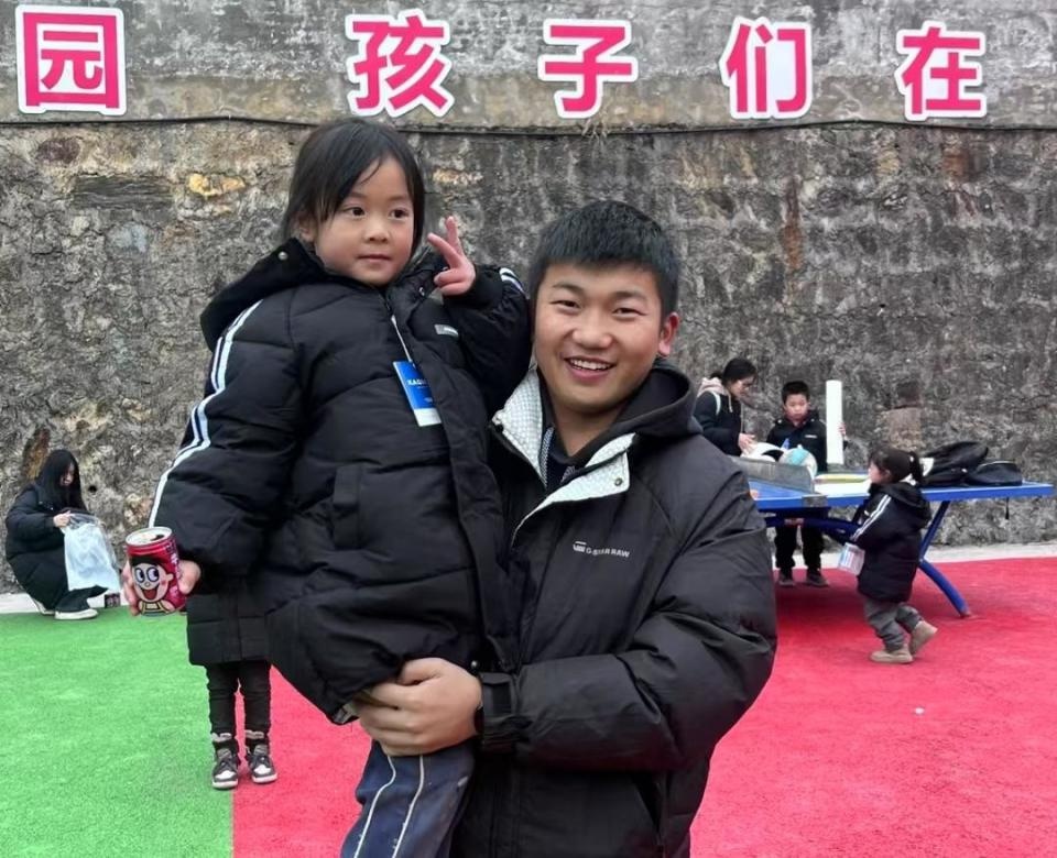 寒冬中的温暖传递：长沙理工大学学子为报木村孩子送去冬至的关怀与欢乐  第3张