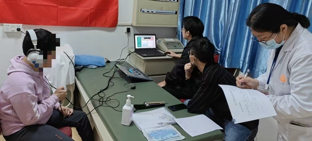 佛山社会福利院迎来暖心义诊，广东弘正司法鉴定所携爱心物资守护孩子们的健康  第2张