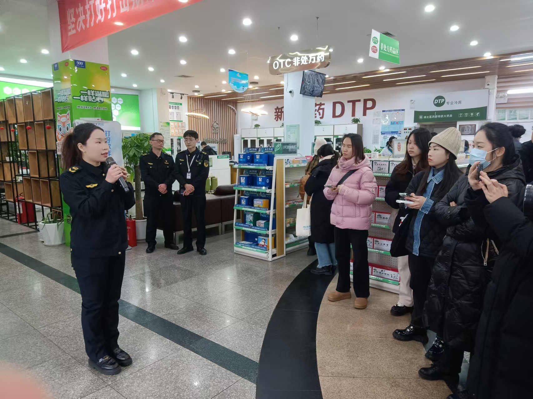 揭秘市场监管日常：市民代表亲身体验，守护你我食品、药品安全的背后故事  第2张