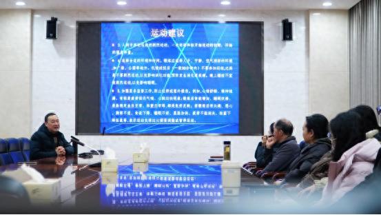 扬州机关干部职工的科学健身盛宴：从久坐误区到正确方法，你不可错过的健康秘籍  第1张