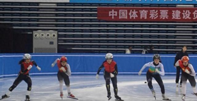 七台河体育中心激情上演！黑龙江省短道速滑联赛第二站冠军诞生  第1张