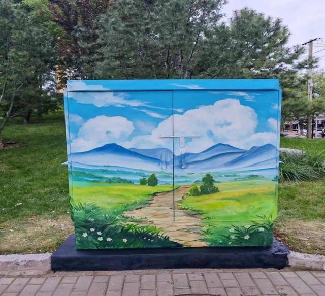 右安门街头电缆箱体华丽变身，艺术风景获市民点赞  第3张