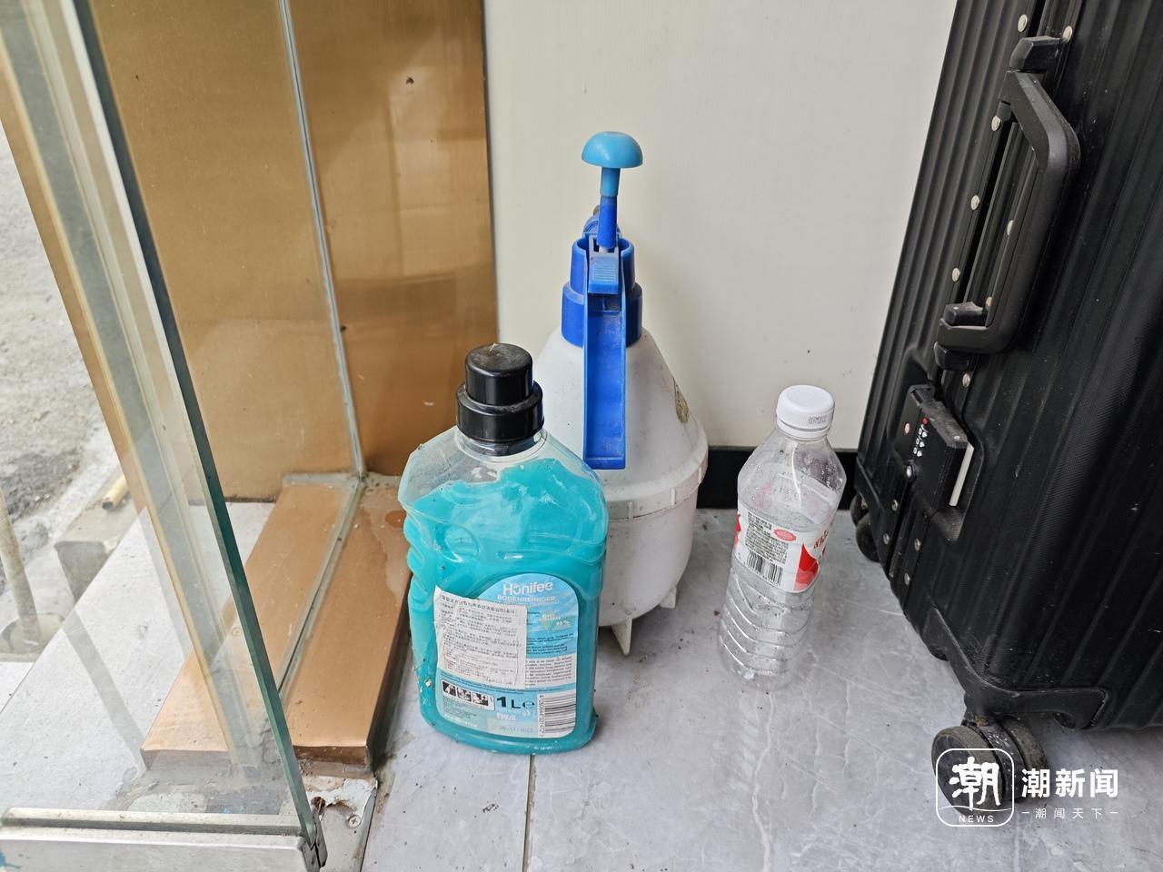 杭州一小区井盖密集，竟达 50 个之多，凸起的井盖是否影响通行？记者实地探访  第4张