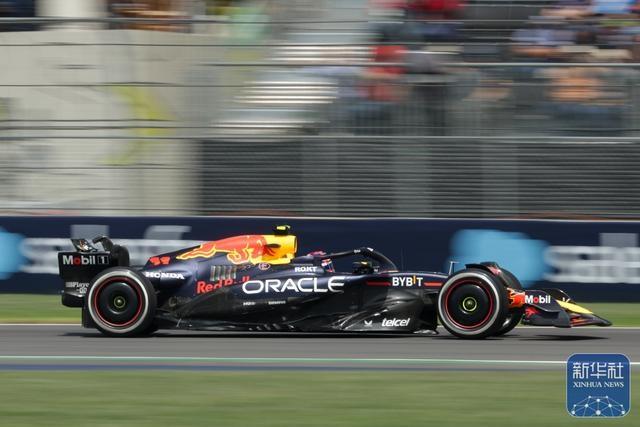 F1 墨西哥城大奖赛练习赛：红牛车队佩雷兹一骑绝尘  第3张