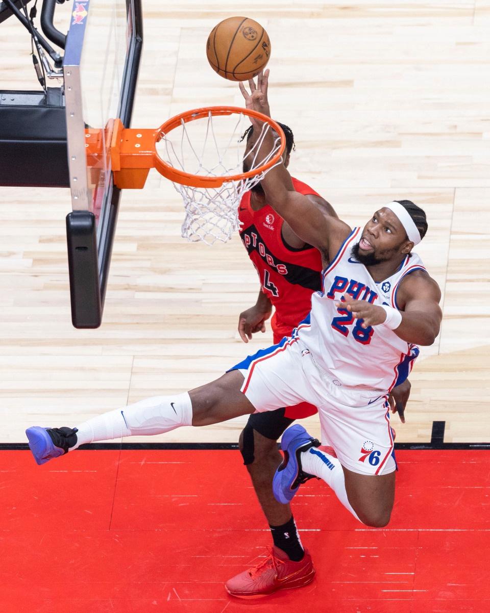 NBA 常规赛猛龙队 115 比 107 战胜 76 人队，精彩瞬间不容错过  第3张
