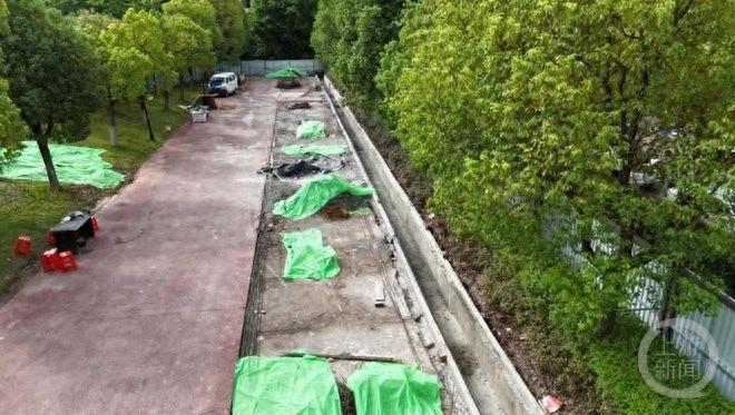 10 个超充站全面开建！年底陆续投用，82 个充电车位等你来