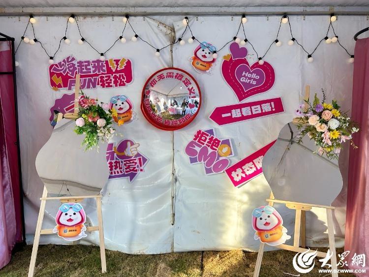 新青年音乐节打造粉红小屋，hello girls 女性友好空间，你知道吗？  第2张