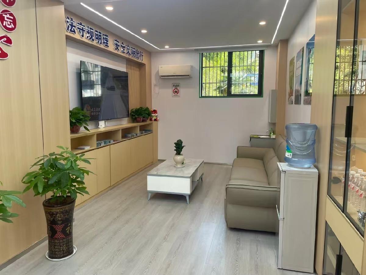 江西彭泽县设立综合服务驿站，41 项车驾管业务一站办  第4张