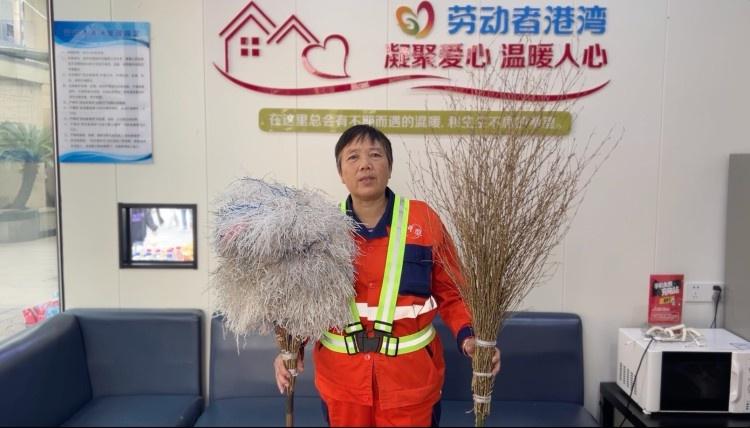 10 月 26 日，揭秘重庆最美环卫工人的扫地神功  第2张